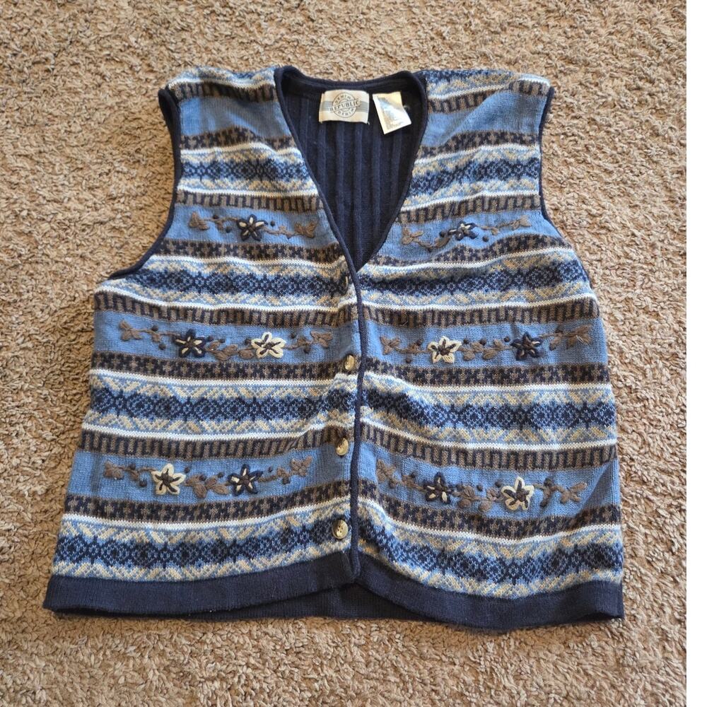 Vtg denim republic knit sweater vest button front floral cottage core blue L